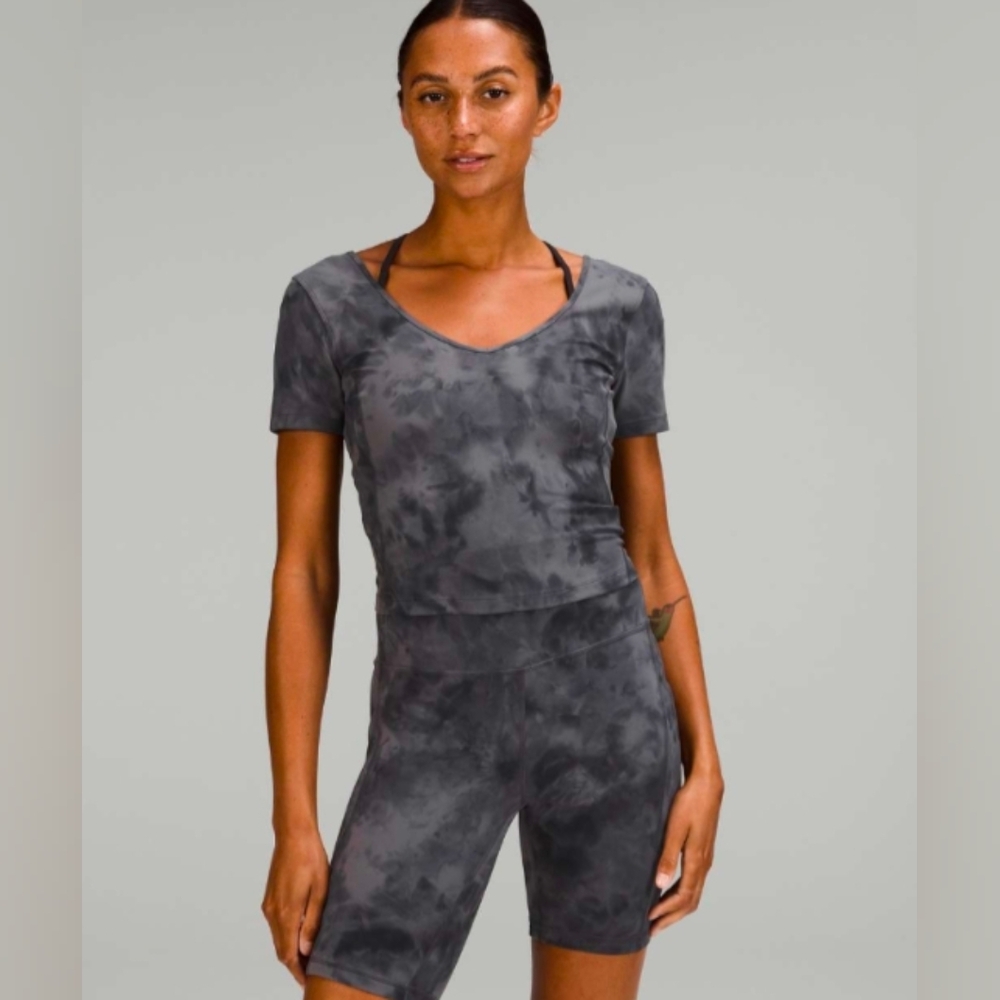 lululemon | Align T-Shirt | Diamond Dye Pitch Grey Graphite Grey | 6